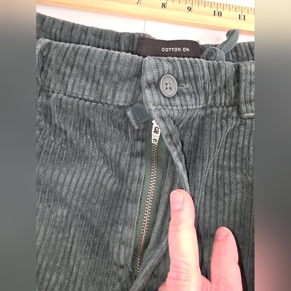 Cotton On Men's Green Corduroy Cargo Pants Size 32 AK-3209 - Picture 5 of 14